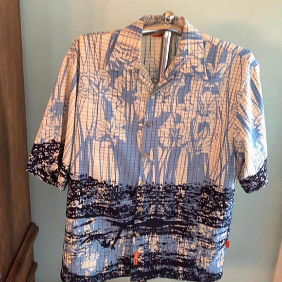 Hawaiian shirt - Picture 1 of 8